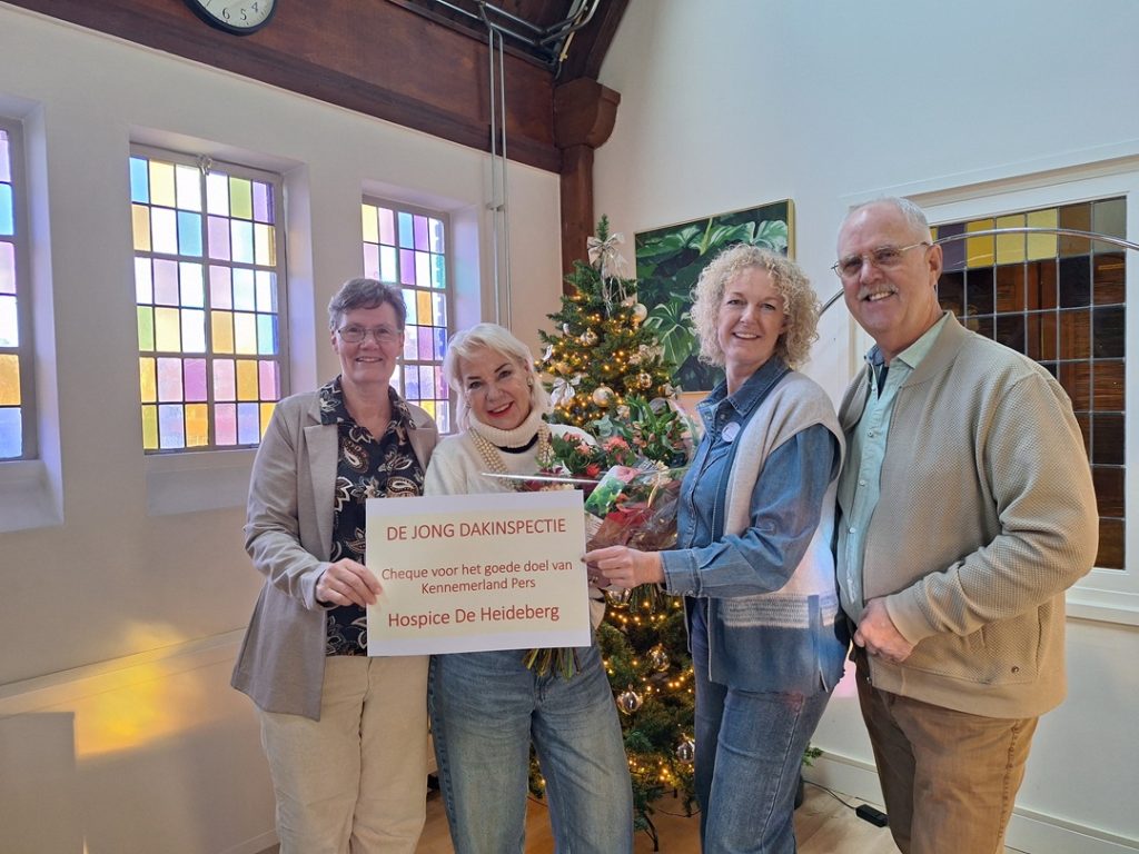 foto overhandiging cheque